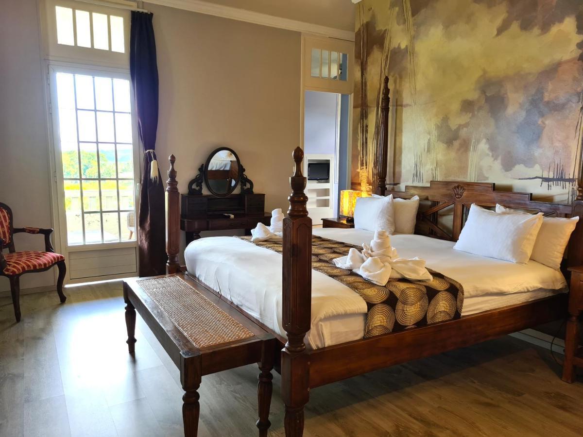 Hotel Habitation du Comté Sainte-Rose Esterno foto