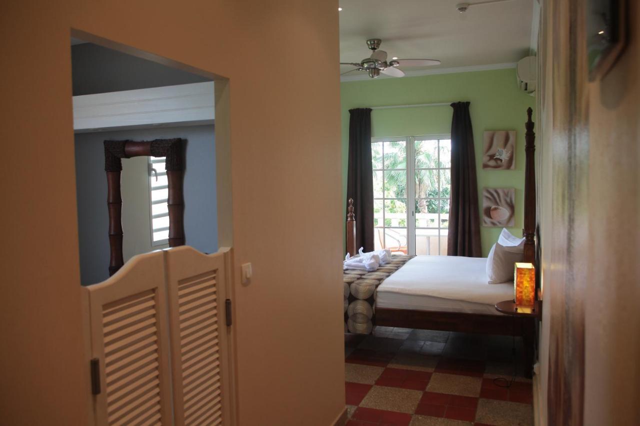Hotel Habitation du Comté Sainte-Rose Esterno foto