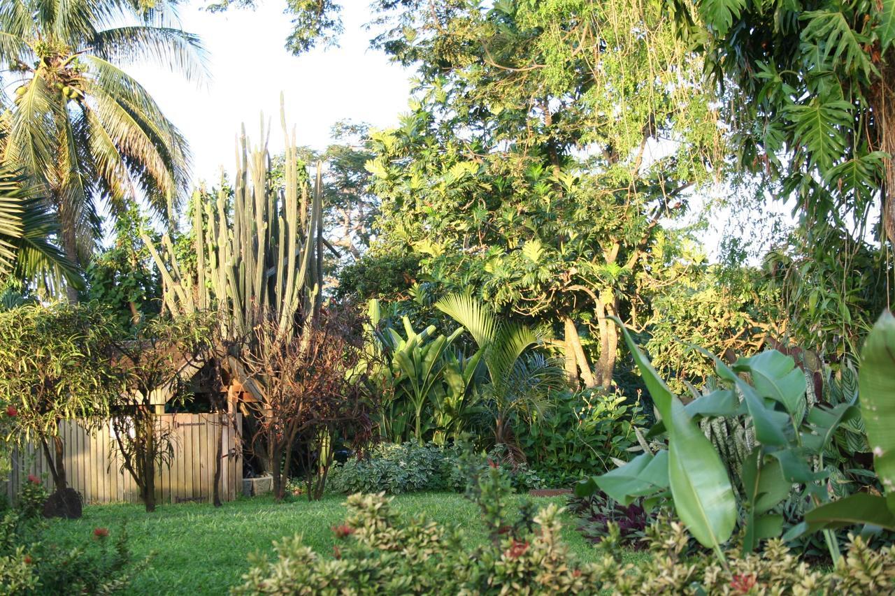 Hotel Habitation du Comté Sainte-Rose Esterno foto